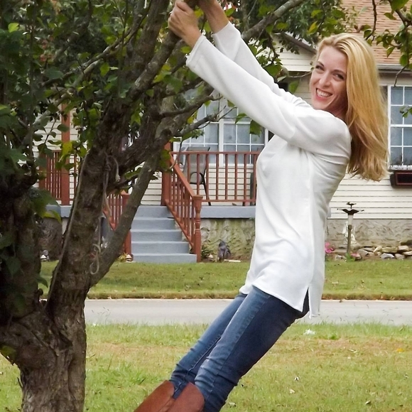 Meet your Posher, April - Picture 9 of 12